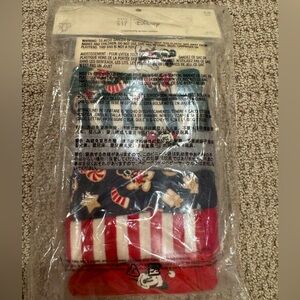 Disney x Gap Kids Christmas boys underwear